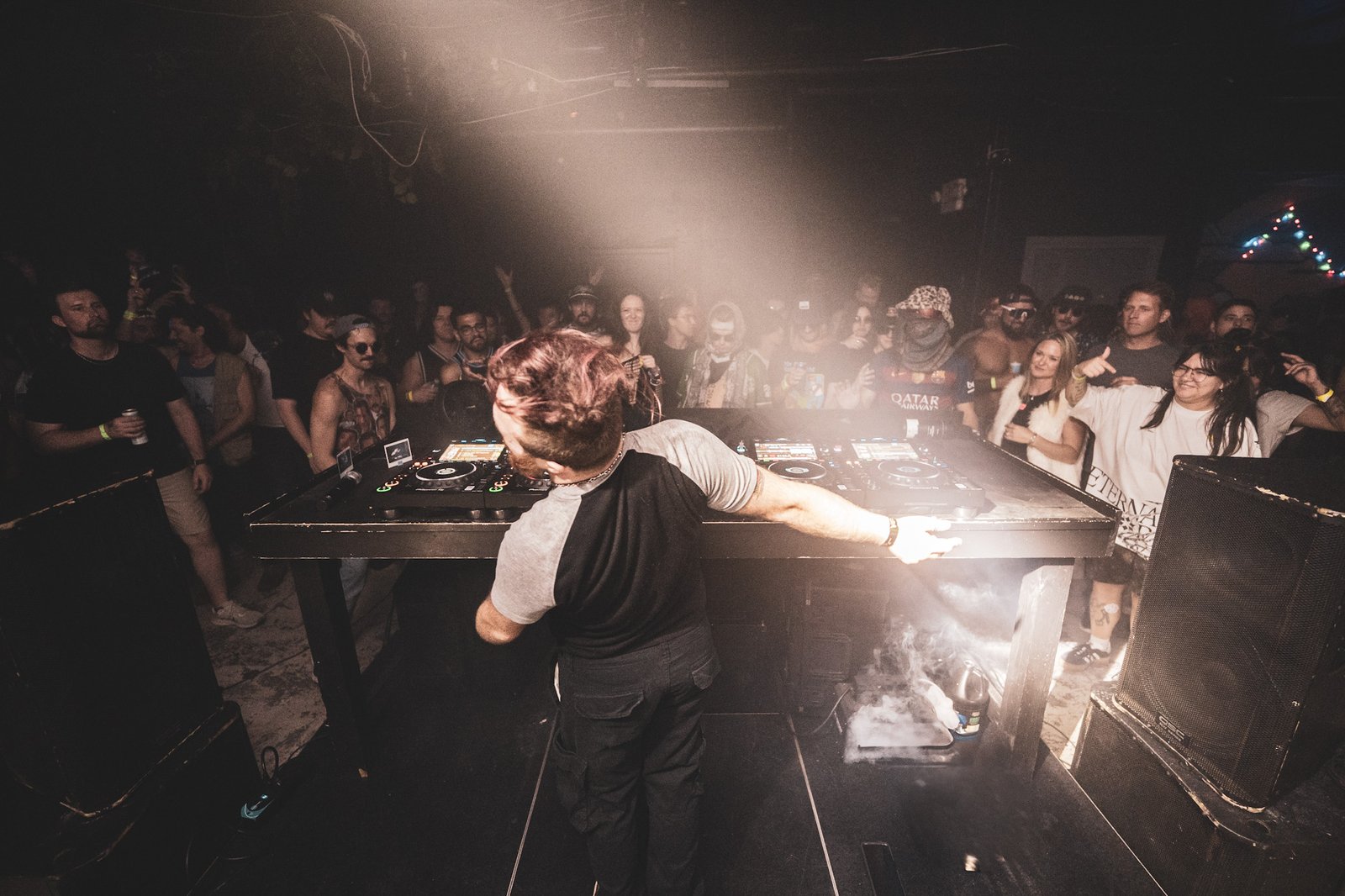 Synthessiah performing live